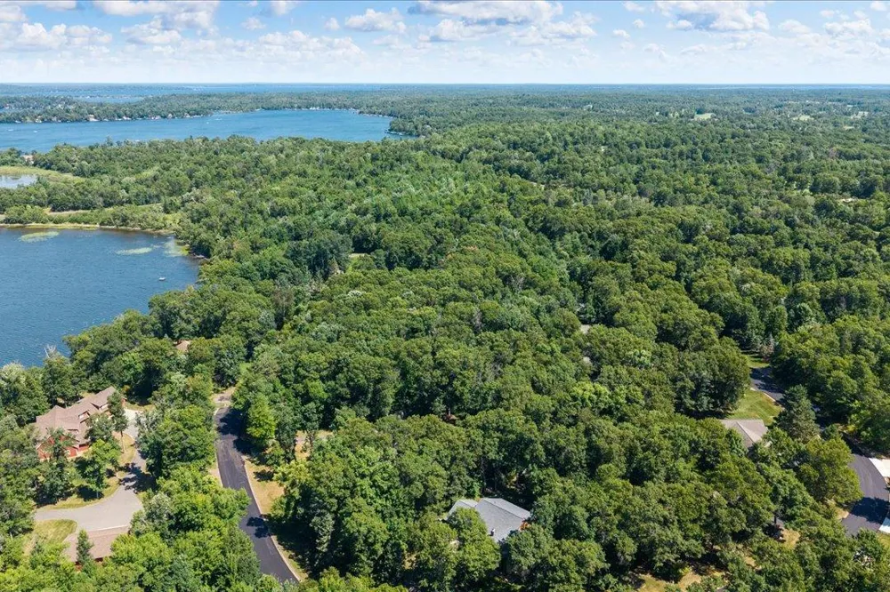 11808 Maplewood Drive SW East Gull Lake, MN 56401