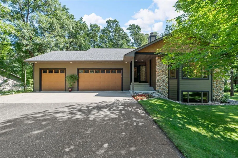 11808 Maplewood Drive SW East Gull Lake, MN 56401