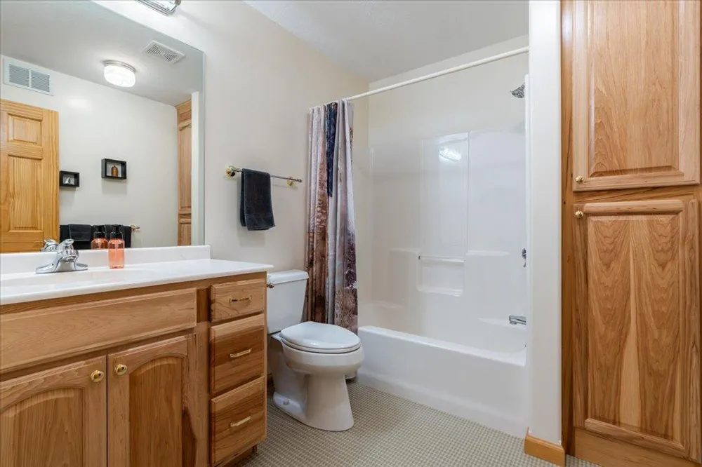 11808 Maplewood Drive SW East Gull Lake, MN 56401