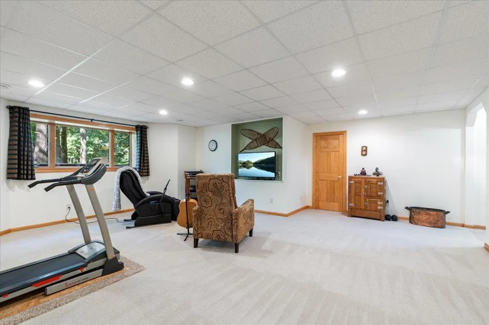 11808 Maplewood Drive SW East Gull Lake, MN 56401