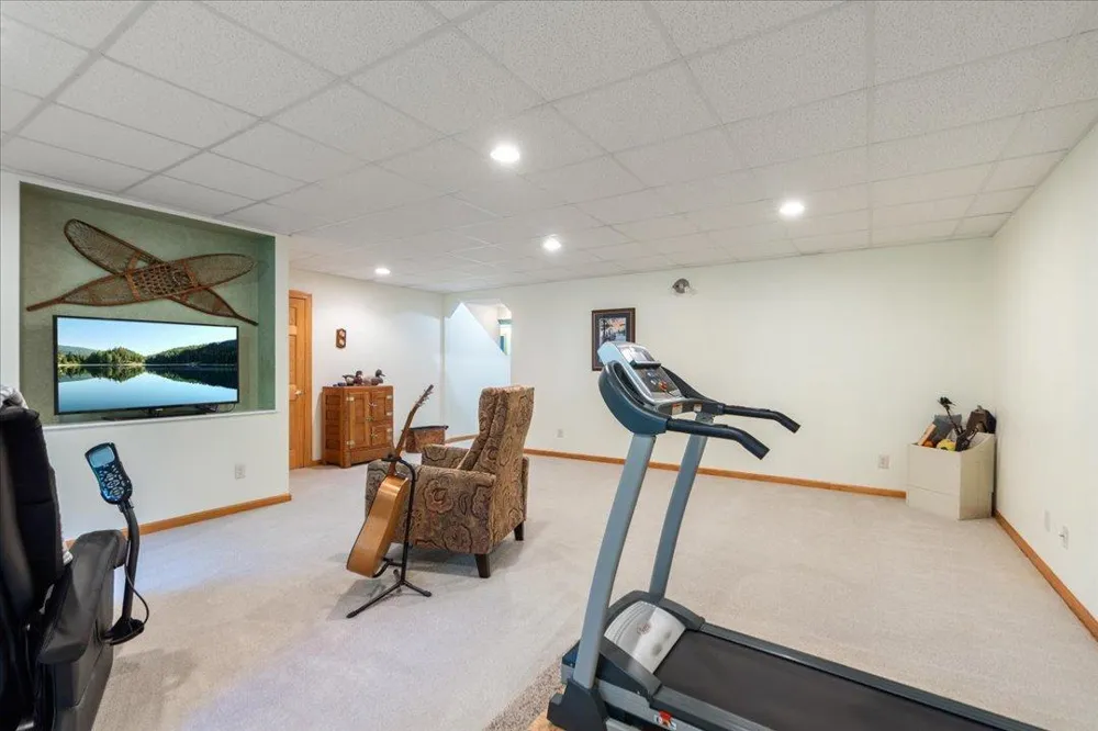 11808 Maplewood Drive SW East Gull Lake, MN 56401