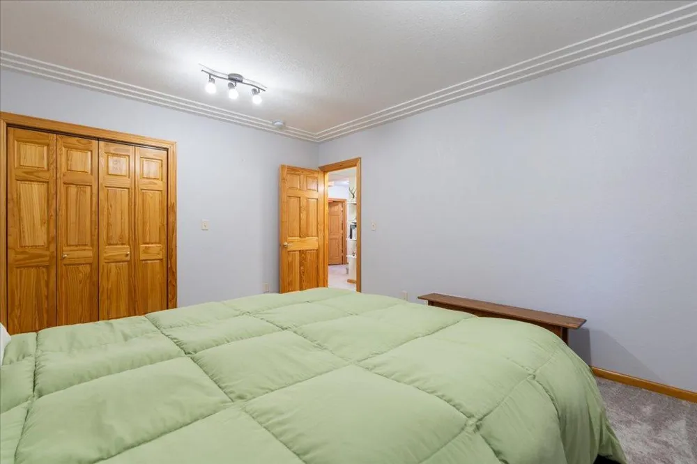 11808 Maplewood Drive SW East Gull Lake, MN 56401