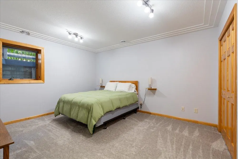 11808 Maplewood Drive SW East Gull Lake, MN 56401