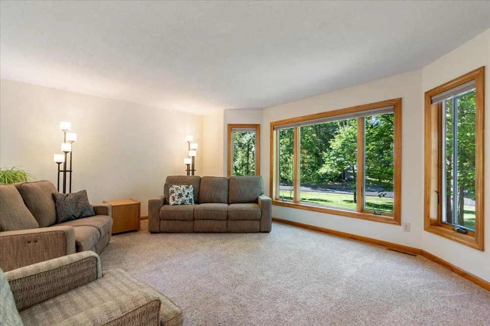 11808 Maplewood Drive SW East Gull Lake, MN 56401