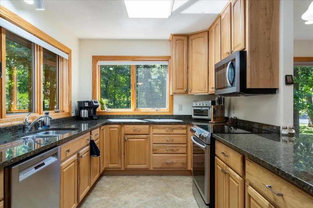 11808 Maplewood Drive SW East Gull Lake, MN 56401