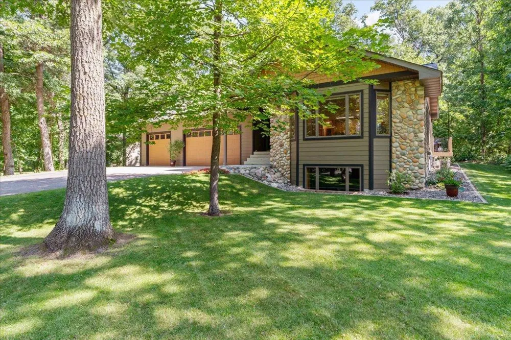 11808 Maplewood Drive SW East Gull Lake, MN 56401
