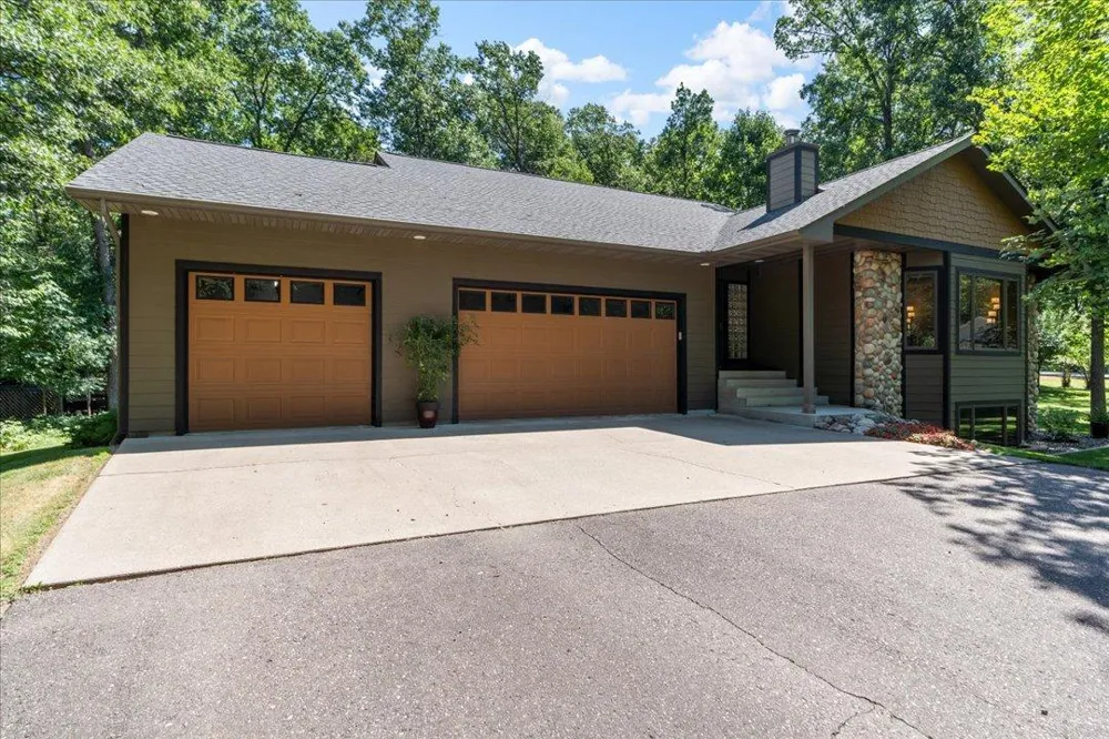 11808 Maplewood Drive SW East Gull Lake, MN 56401