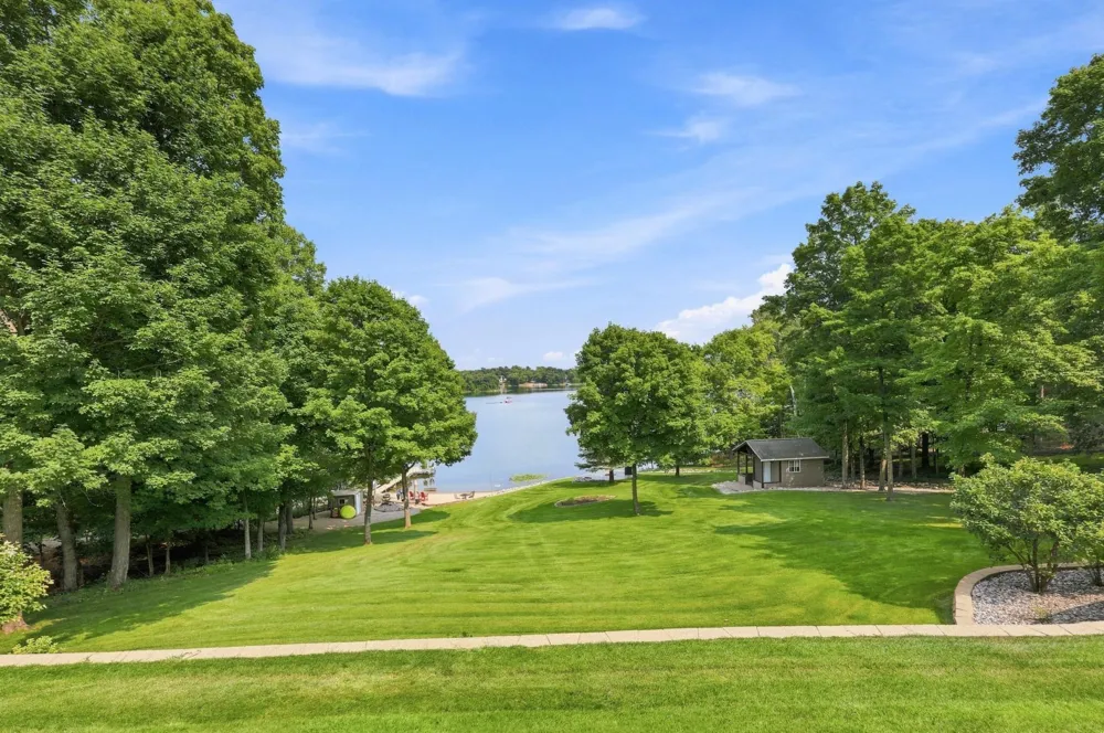 17535 Schurman Lane Lake Park, MN 56554