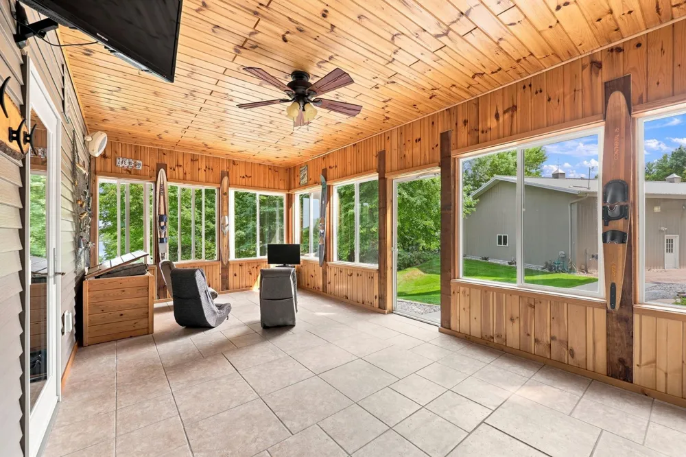 17535 Schurman Lane Lake Park, MN 56554