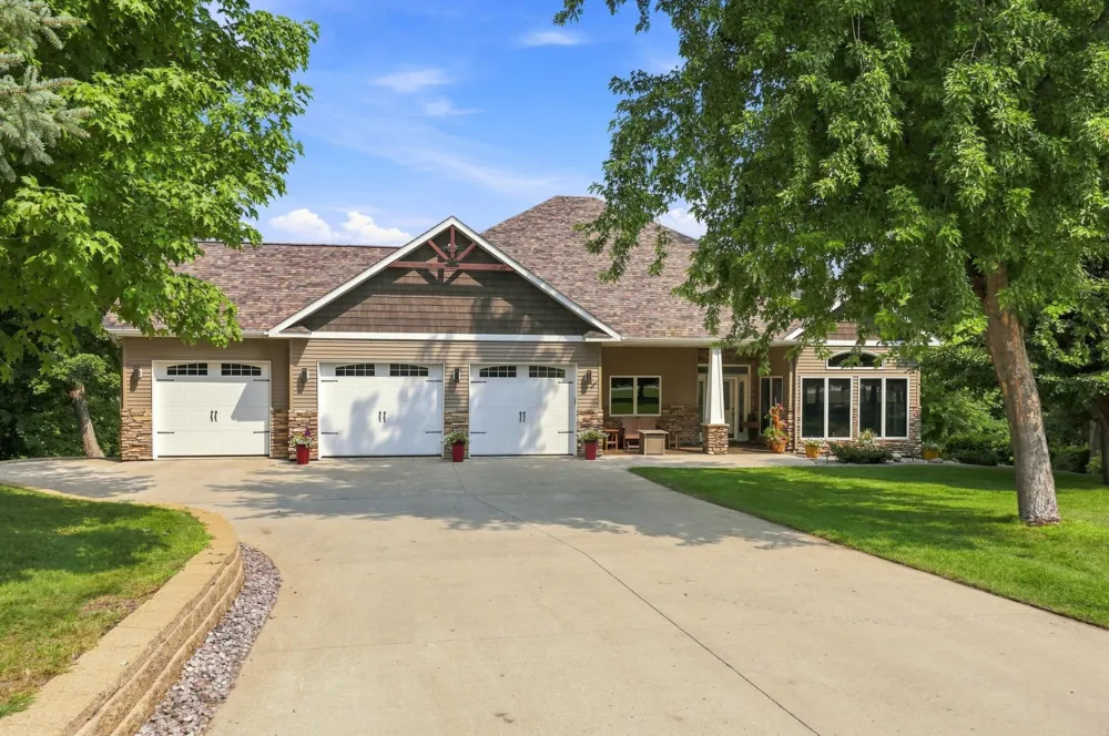 17535 Schurman Lane Lake Park, MN 56554