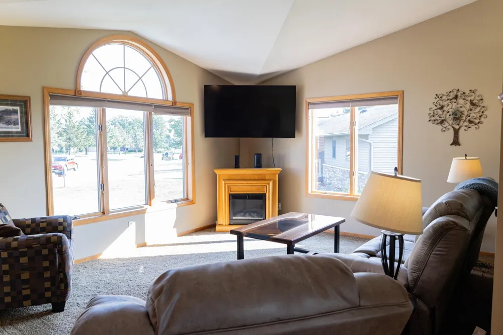 25 Benson Drive S Lewiston, MN 55952