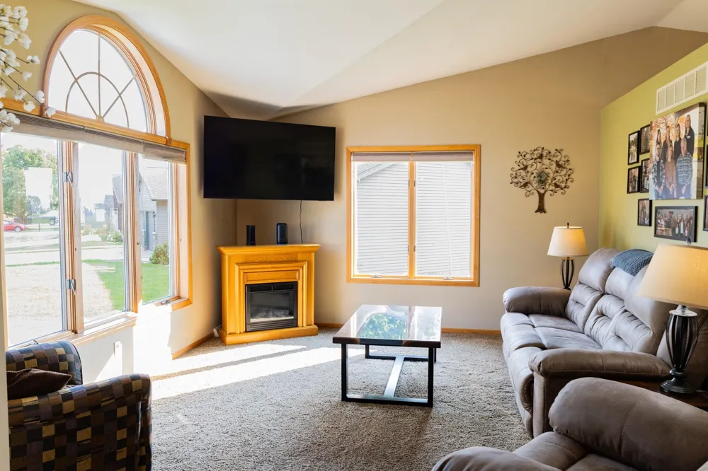 25 Benson Drive S Lewiston, MN 55952