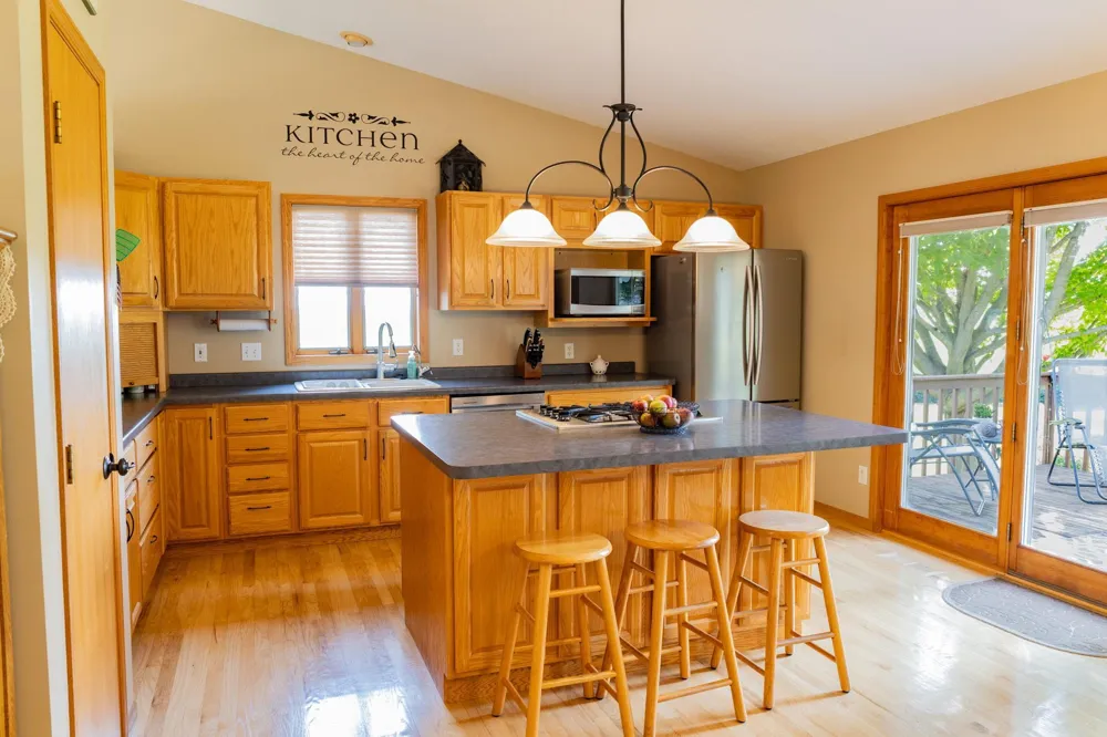 25 Benson Drive S Lewiston, MN 55952