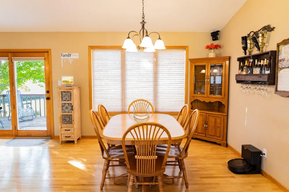 25 Benson Drive S Lewiston, MN 55952