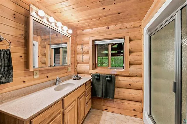 5814 Hwy 73 Floodwood, MN 55736