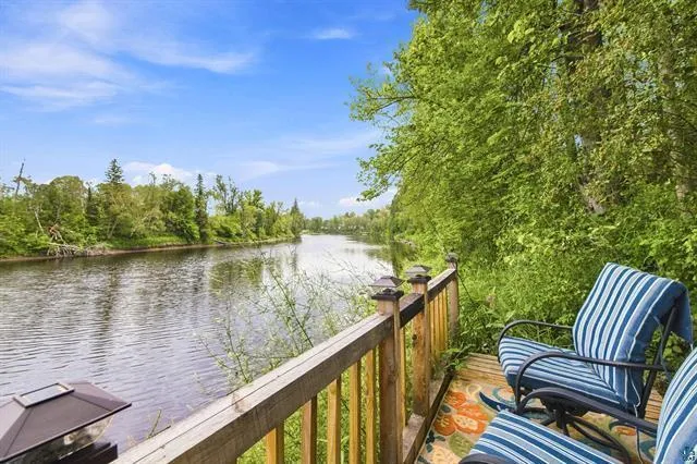 5814 Hwy 73 Floodwood, MN 55736