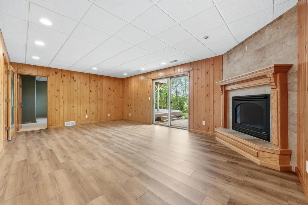 13996 County Highway 5 Lake Park, MN 56554