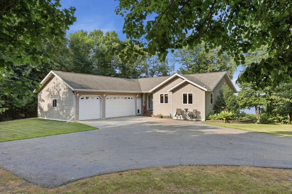13996 County Highway 5 Lake Park, MN 56554