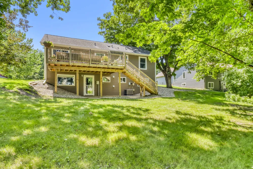 1047 Highwood Circle Detroit Lakes, MN 56501