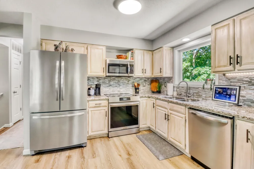 1047 Highwood Circle Detroit Lakes, MN 56501