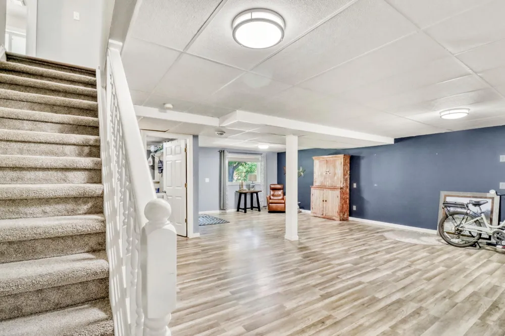1047 Highwood Circle Detroit Lakes, MN 56501