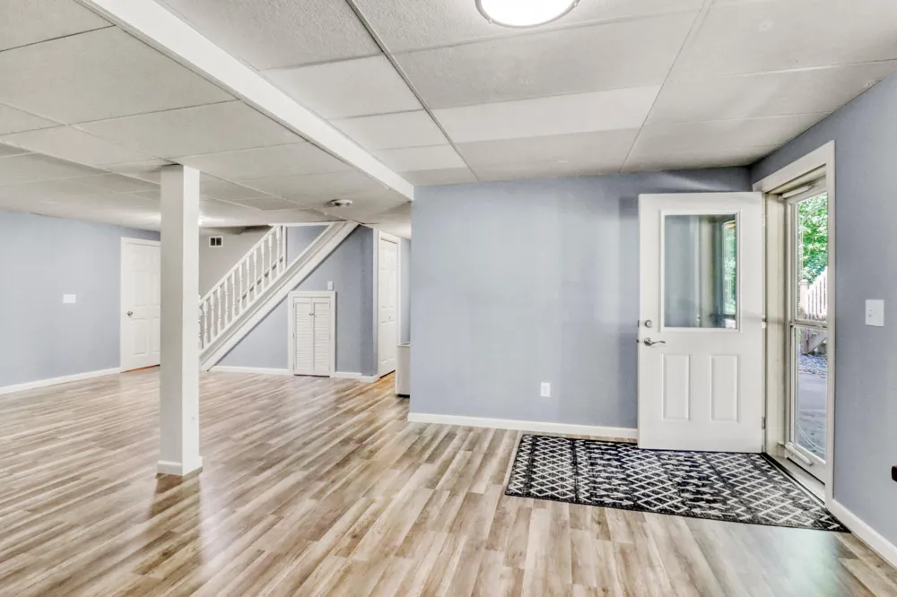 1047 Highwood Circle Detroit Lakes, MN 56501
