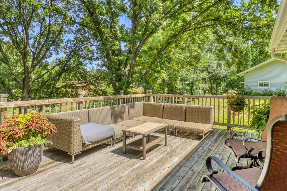 1047 Highwood Circle Detroit Lakes, MN 56501