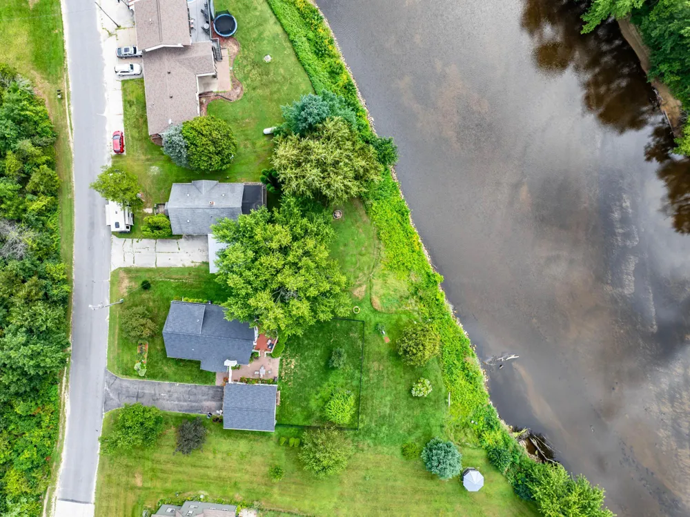 N574 Bend Drive Melrose, WI 54642