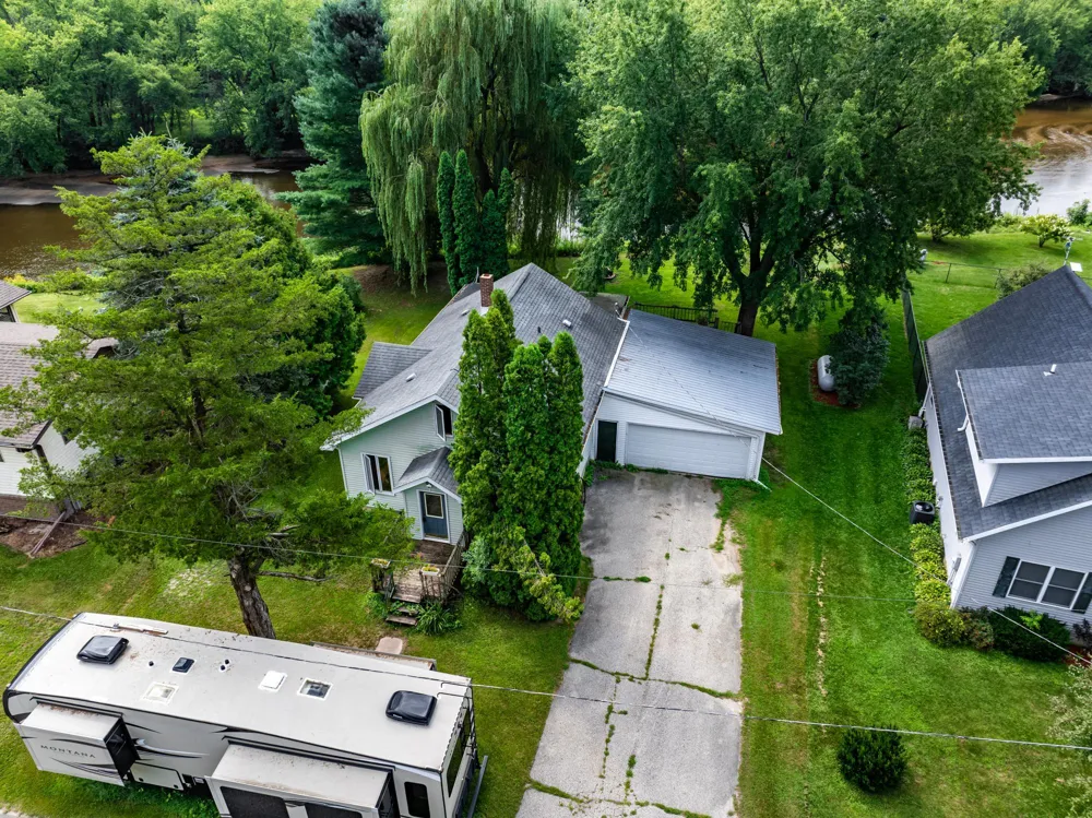 N574 Bend Drive Melrose, WI 54642