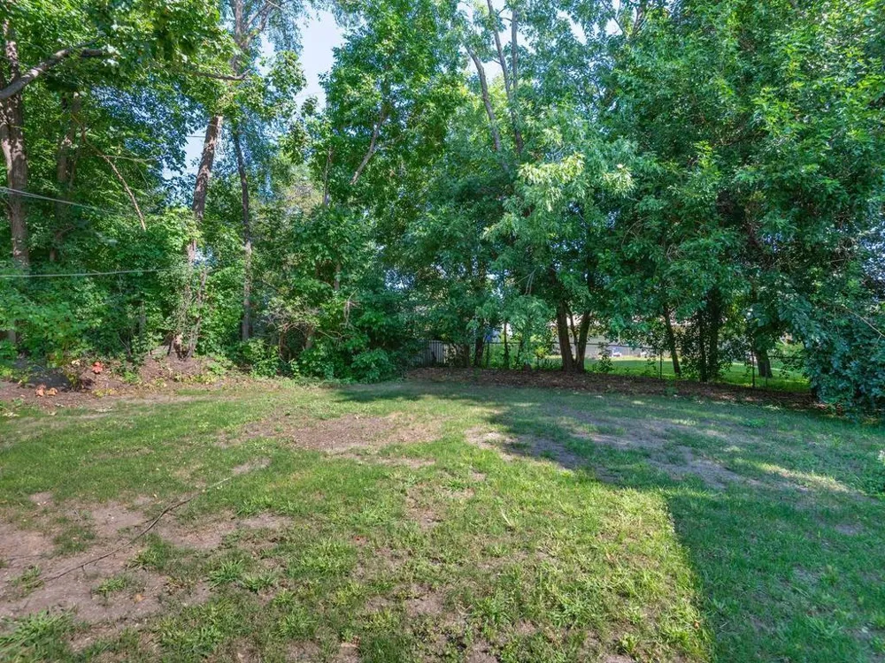 2920 W 71 1/2 STREET Richfield, MN 55423
