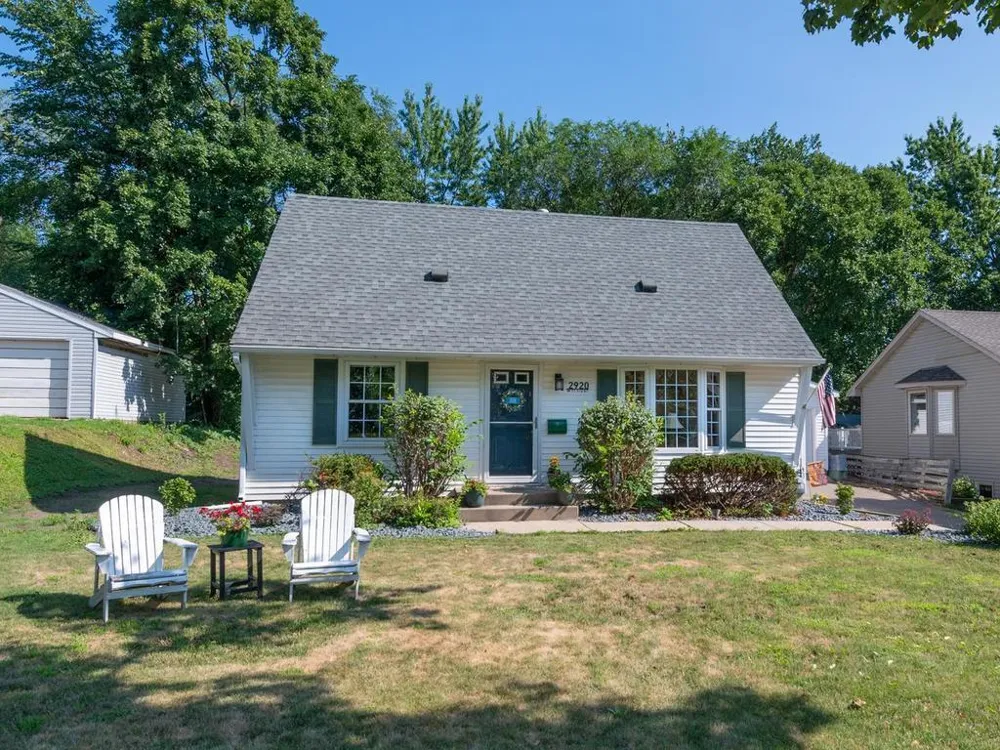 2920 W 71 1/2 STREET Richfield, MN 55423