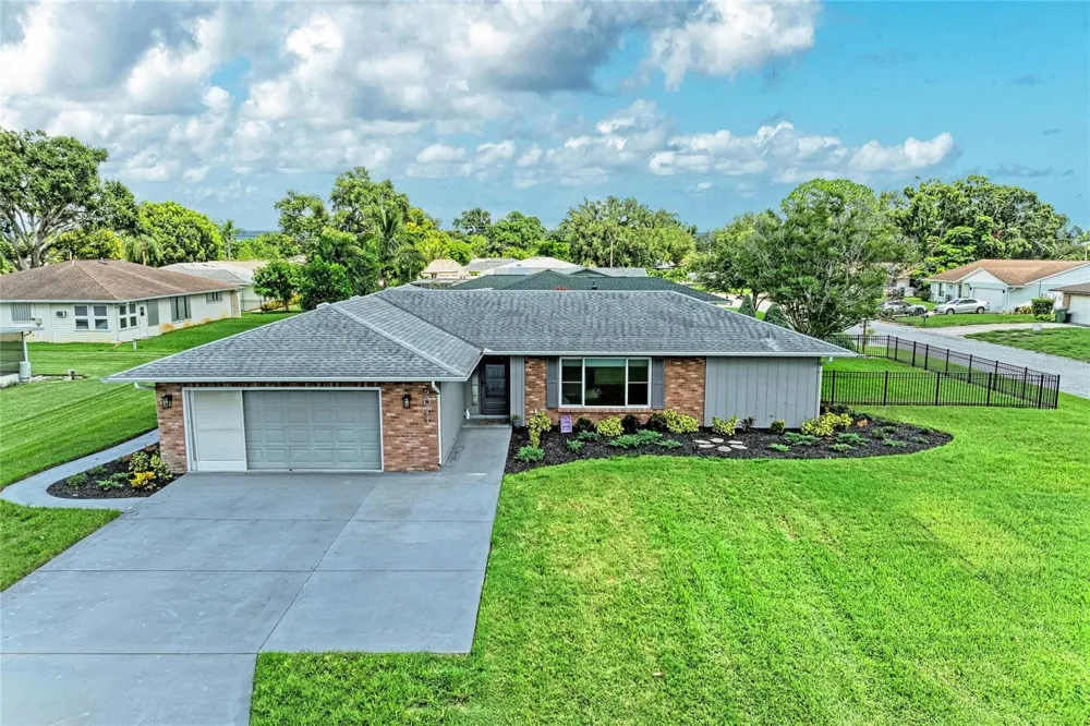 2011 37TH STREET W Bradenton, FL 34205