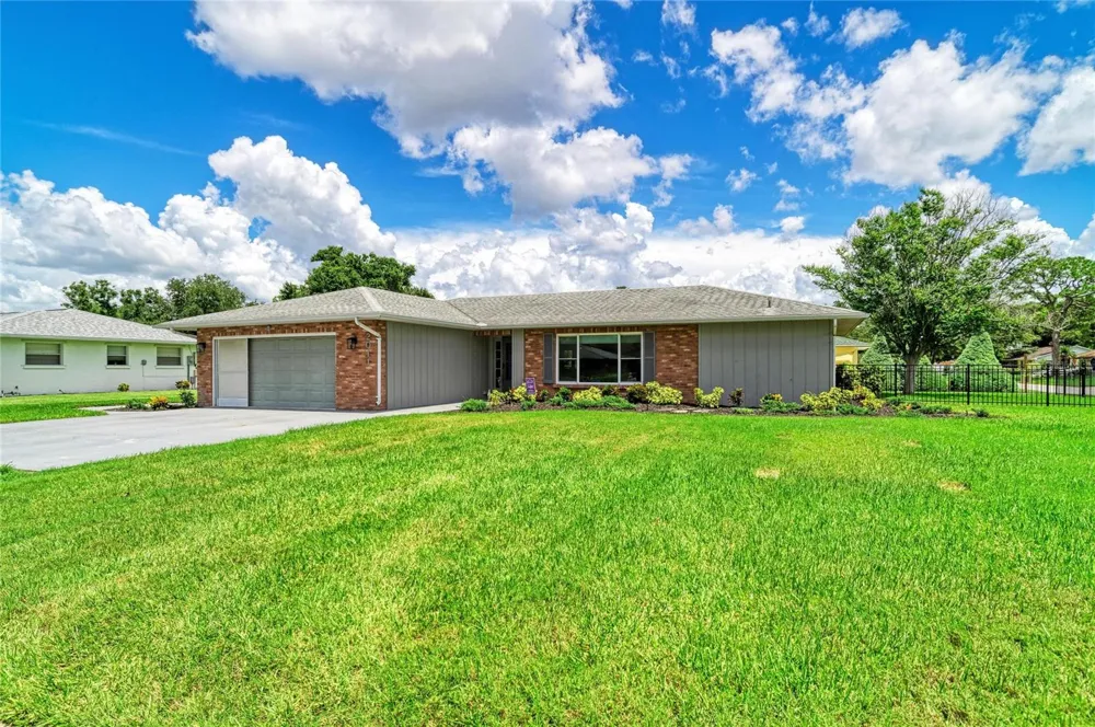 2011 37TH STREET W Bradenton, FL 34205
