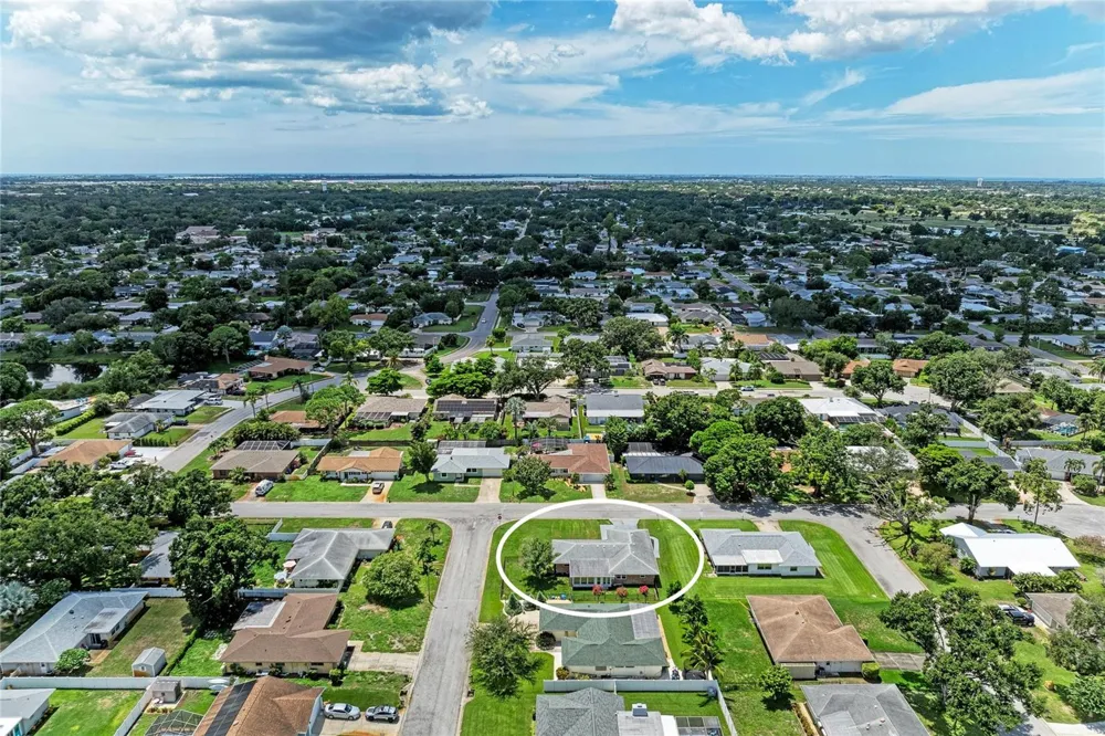 2011 37TH STREET W Bradenton, FL 34205