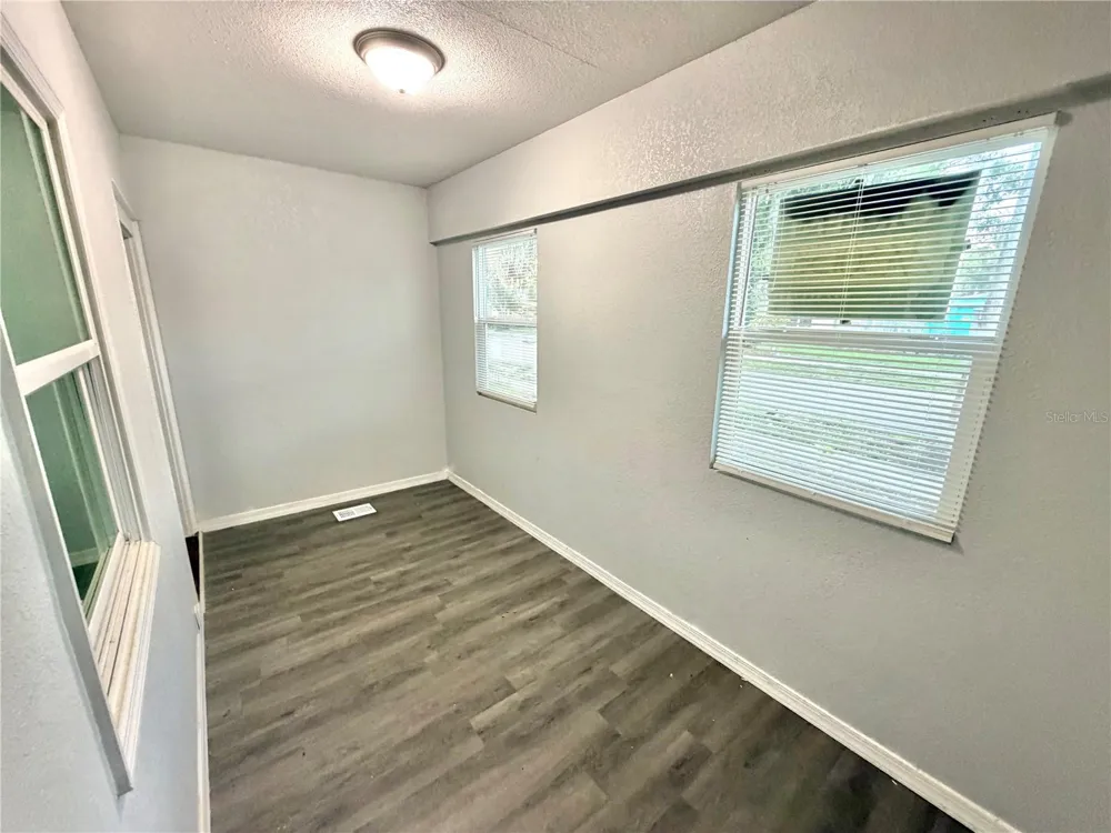 4700 10TH AVENUE S St Petersburg, FL 33711