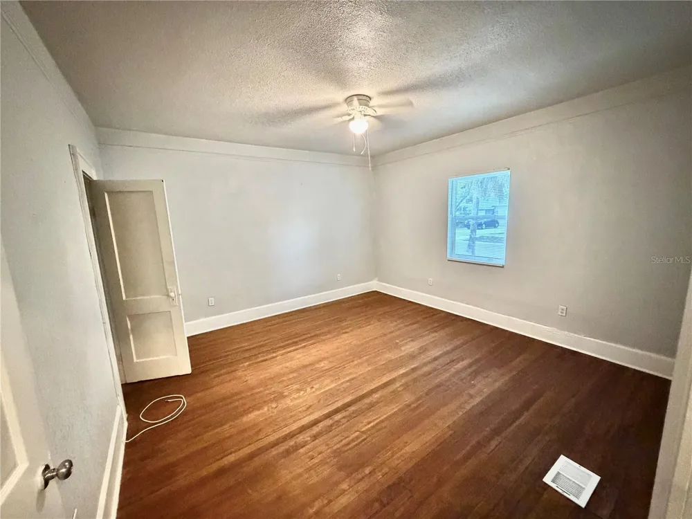 4700 10TH AVENUE S St Petersburg, FL 33711