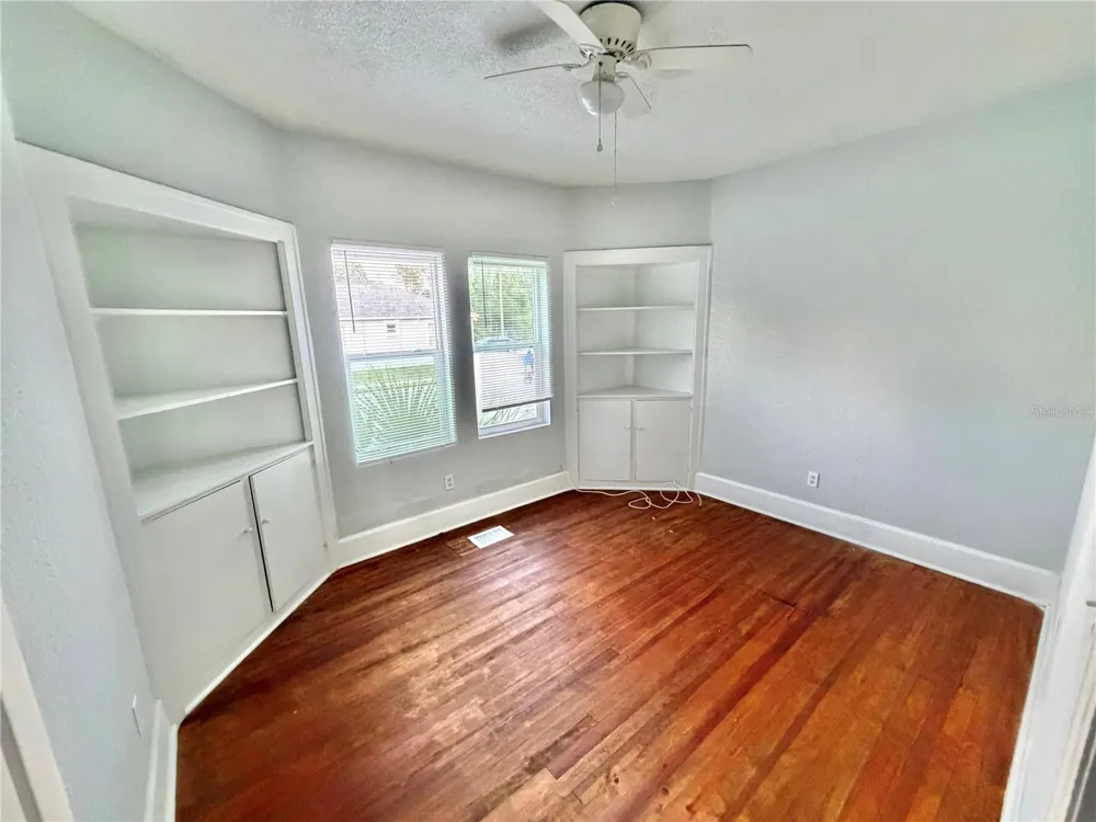 4700 10TH AVENUE S St Petersburg, FL 33711