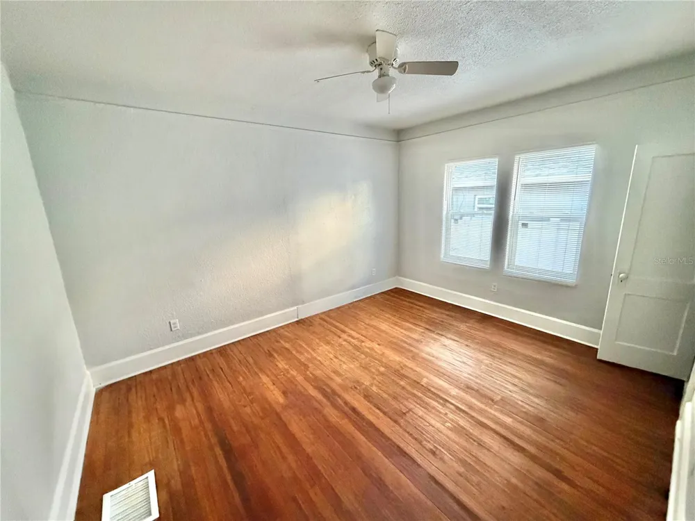 4700 10TH AVENUE S St Petersburg, FL 33711