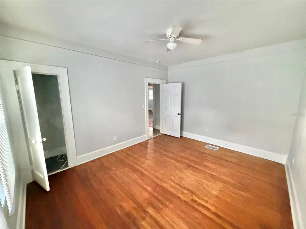 4700 10TH AVENUE S St Petersburg, FL 33711