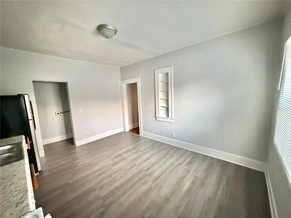 4700 10TH AVENUE S St Petersburg, FL 33711