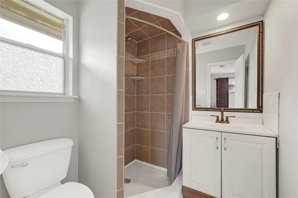 1613 Wycliffe Drive Houston, TX 77043