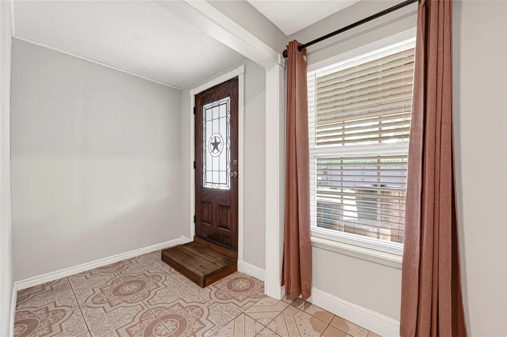1613 Wycliffe Drive Houston, TX 77043