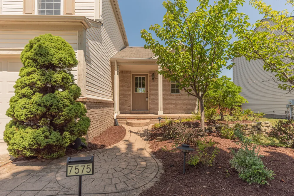 7575 Warwick Drive Ypsilanti, MI 48197