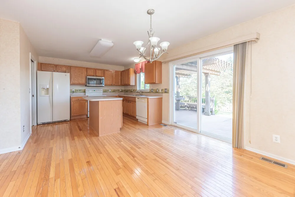 7575 Warwick Drive Ypsilanti, MI 48197