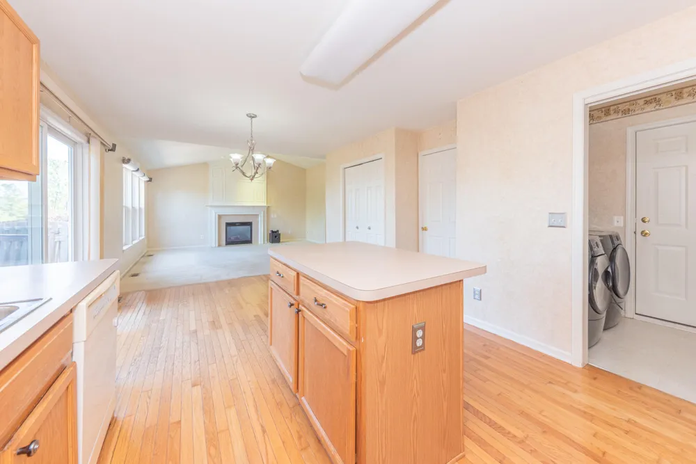 7575 Warwick Drive Ypsilanti, MI 48197