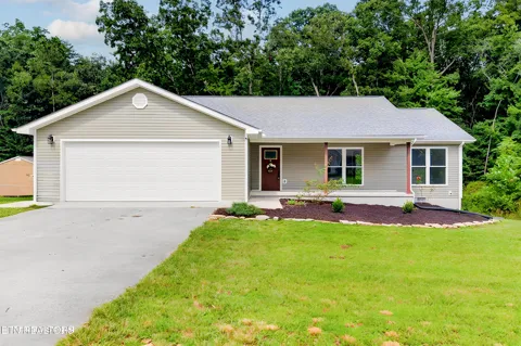 174 Grove Loop
