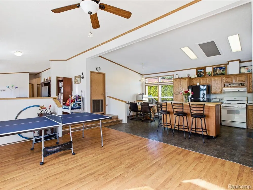 6180 Twin Lakes Drive Kimball Township, MI 48074