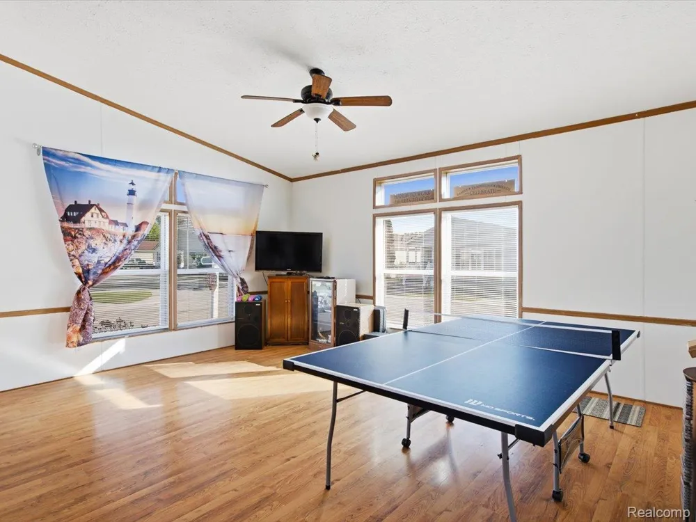 6180 Twin Lakes Drive Kimball Township, MI 48074