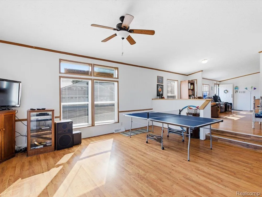 6180 Twin Lakes Drive Kimball Township, MI 48074