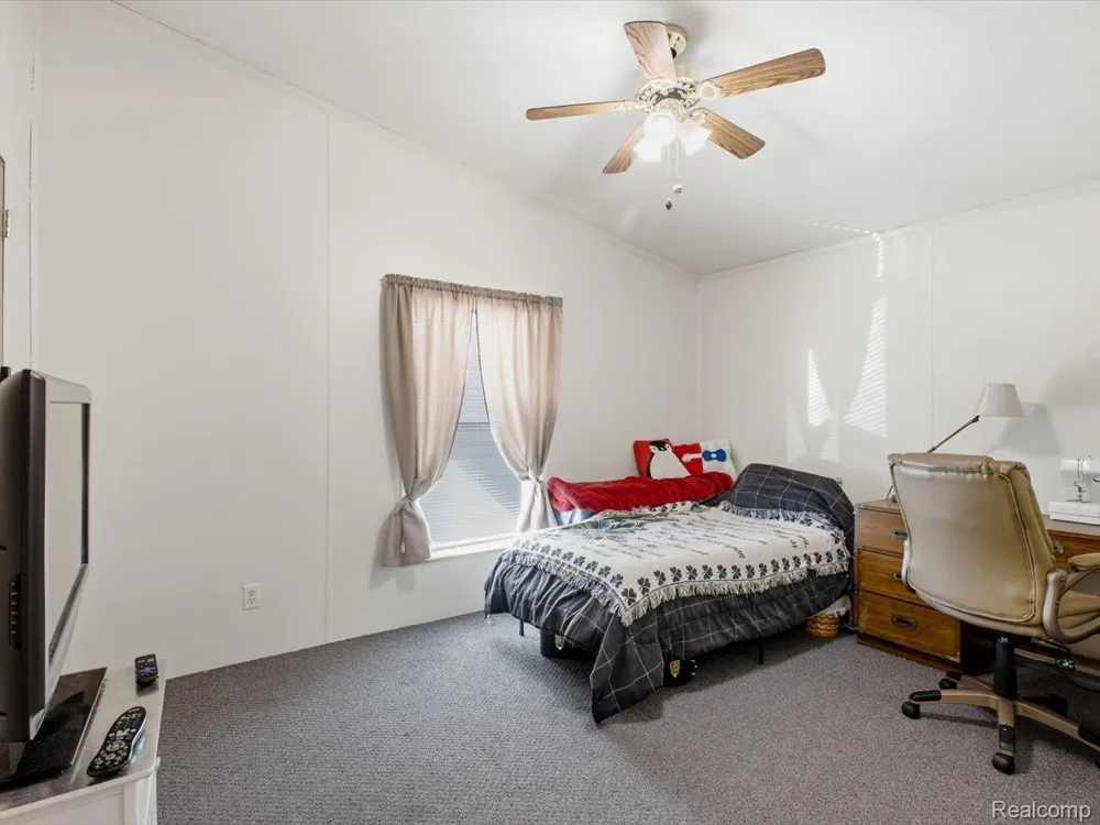 6180 Twin Lakes Drive Kimball Township, MI 48074